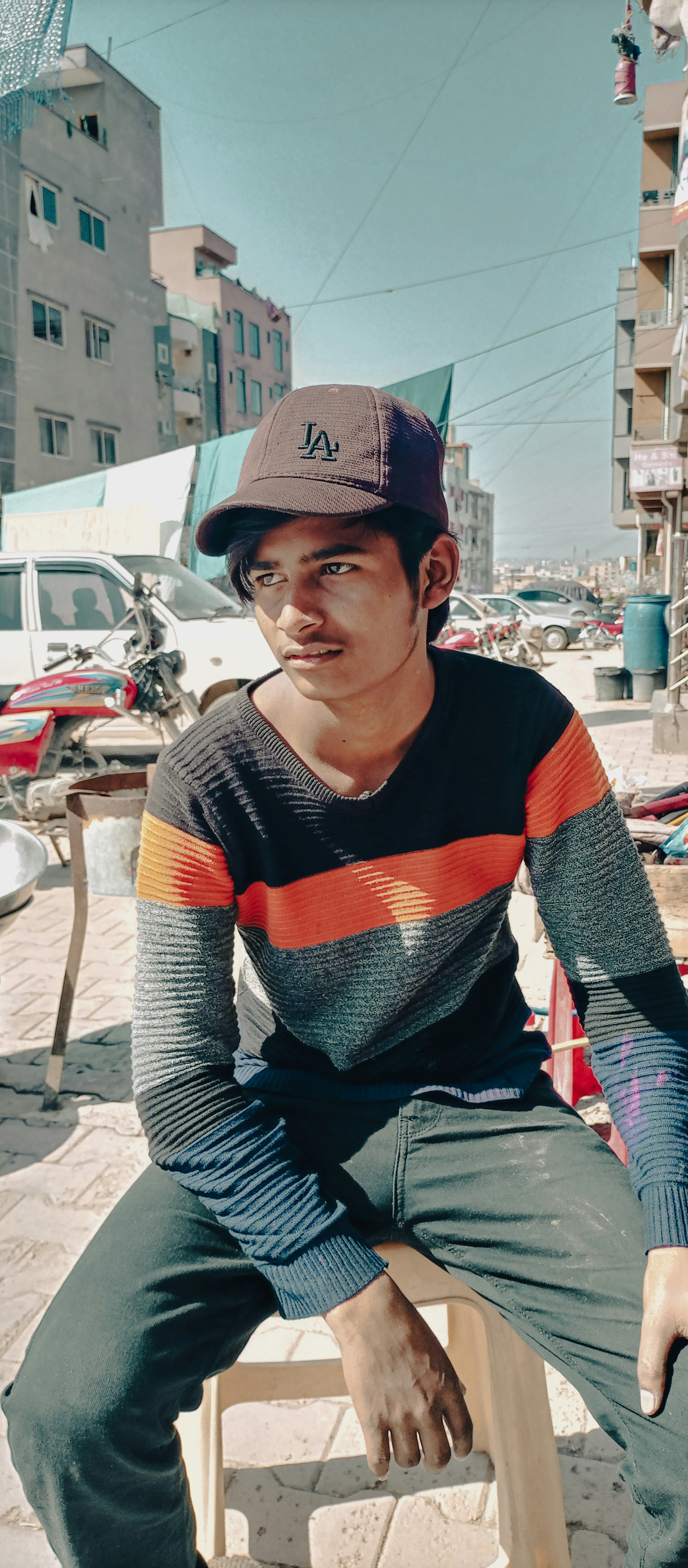 少女初次做AE视频拍摄技巧的氛围参考图